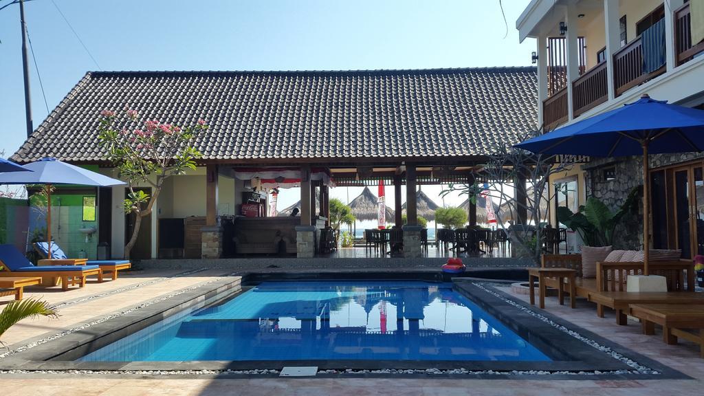 Coral Beach Pizza Cottages Gili Trawangan Exterior foto